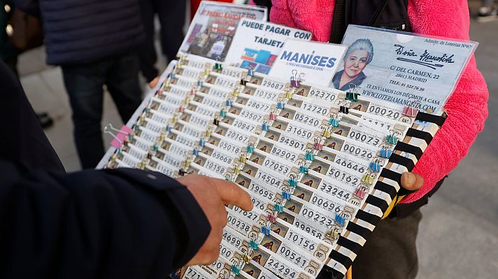 Telediario 1 - El misterio de los décimos de la Lotería de Navidad: la historia de los vecinos de una aldea de Ourense