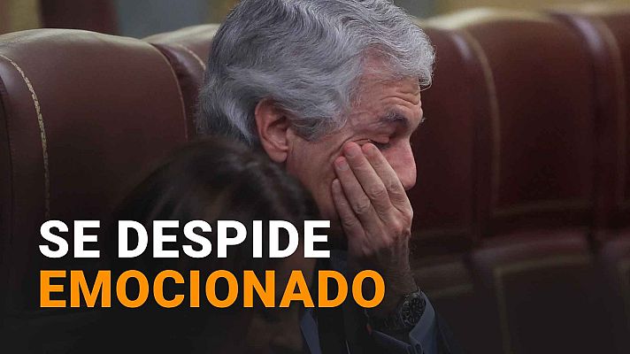 Modo Digital - Suárez Illana deja su escaño entre lágrimas y con una gran ovación del Congreso