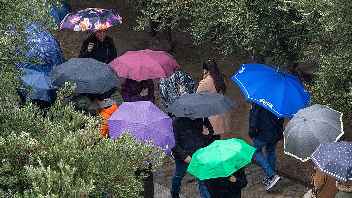Telediario 1 - El puente de diciembre cierra con lluvia abundante y generalizada