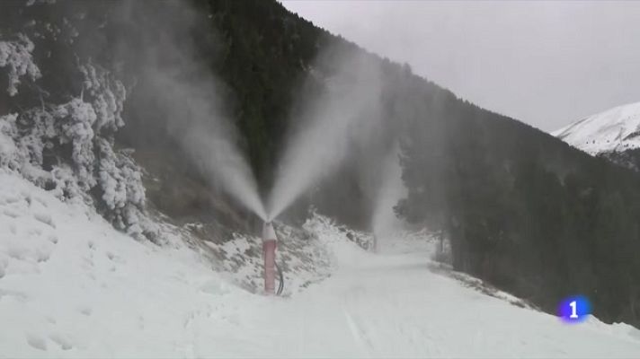 L'Informatiu - Les estacions enceten amb bon peu la temporada