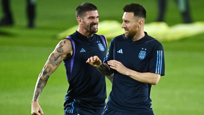 Telediario Fin de Semana - Mundial de Qatar - De Paul y el 'Dibu' Martínez, los guardaespaldas de Messi