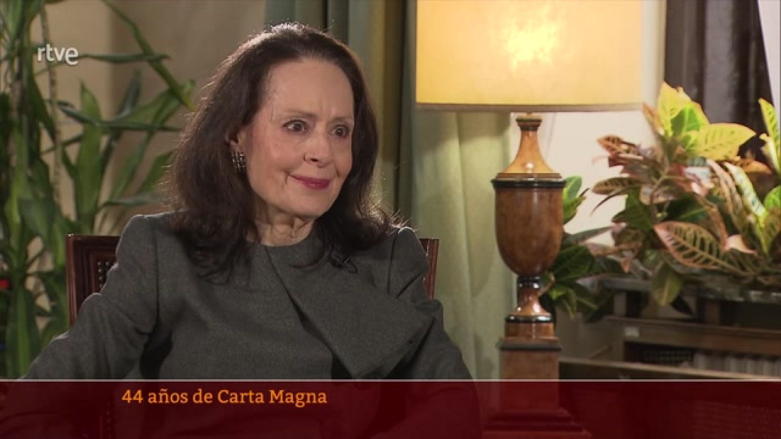 Parlamento - La entrevista - Día de la Constitución: Yolanda Gómez, directora del CEPC -10/12/2022