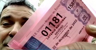 La yincana de d�cimos de Fernando, una tradici�n en Lugo de la Loter�a Navidad 2022