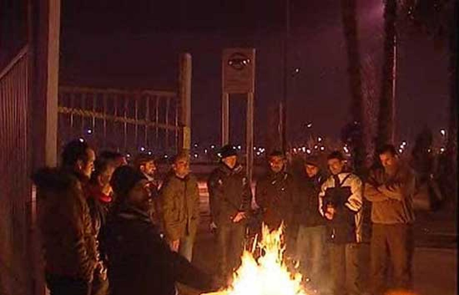 Los empleados de Nissan paralizan la producción en contra de los sábados productivos | Ver