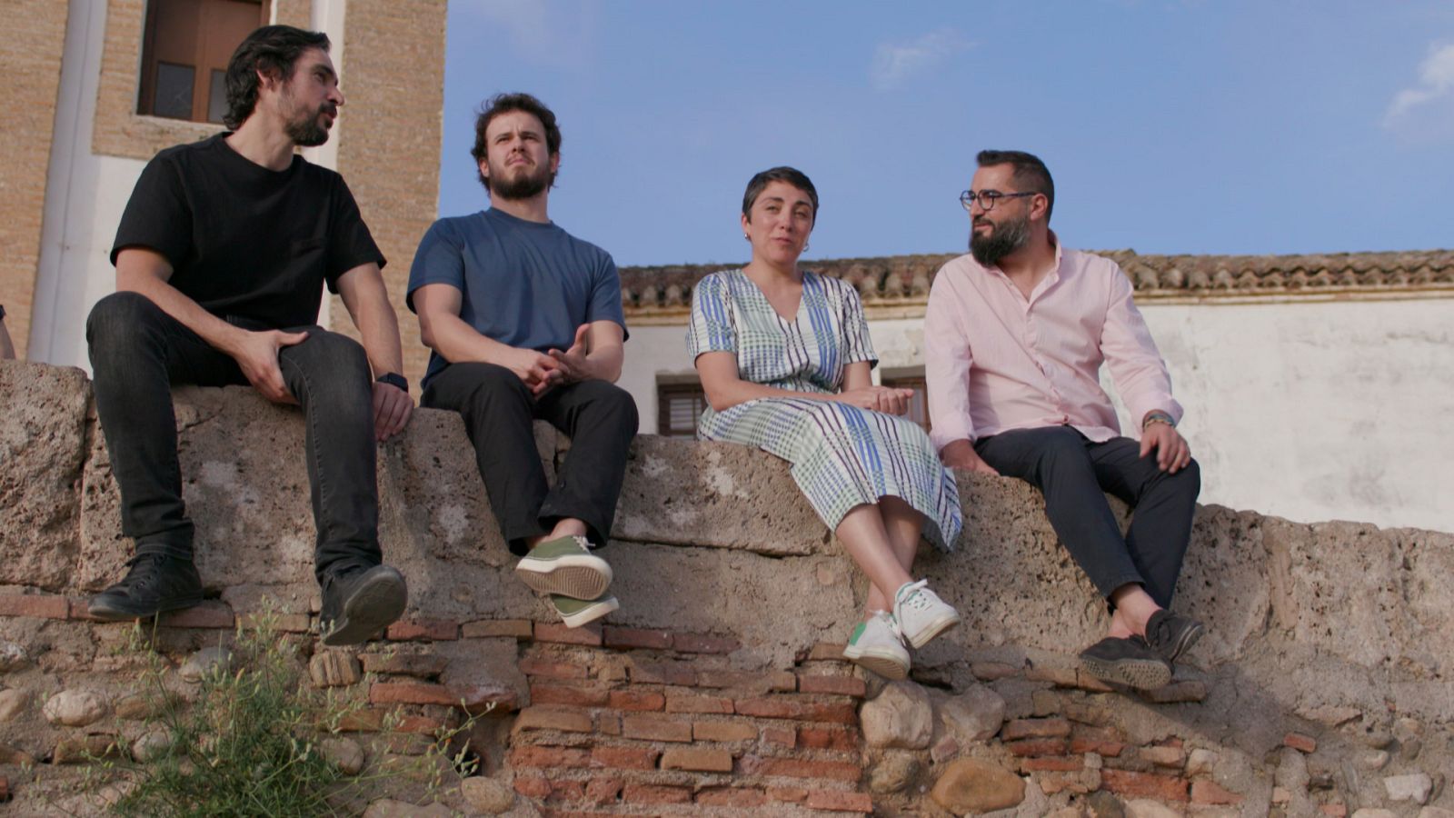 De seda y hierro - La ciudad invisible (lengua de signos) -Ver ahora