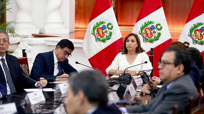 Telediario Fin de Semana - Crisis política en Perú: siete presidentes en los últimos seis años