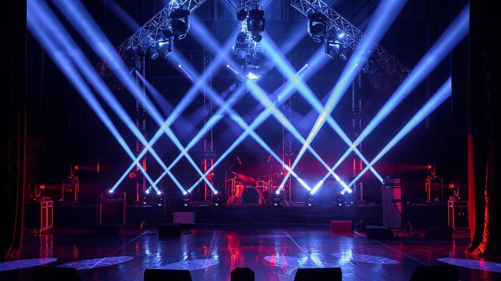 Telediario Fin de Semana - Las obras salen de las galerías convencionales y buscan nuevos espacios