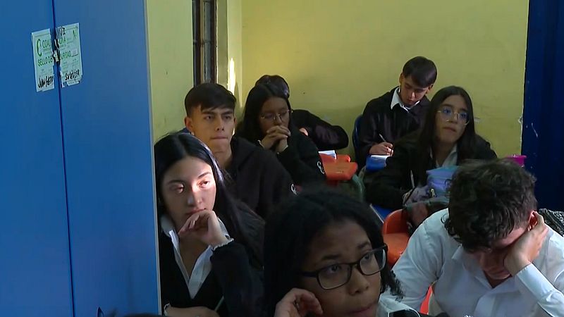 Violencia en Colombia: la historia del conflicto se estudia en institutos | Ver