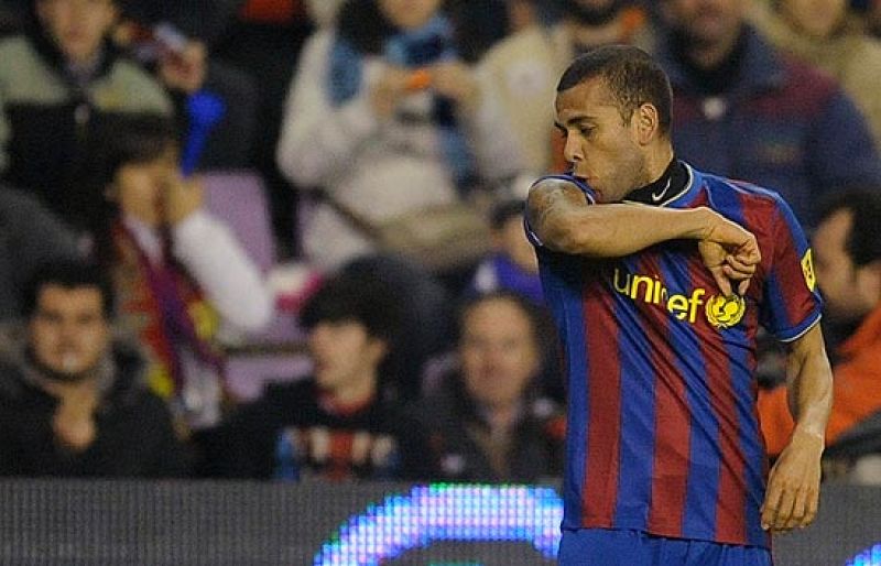 Alves domina, Ibra quiere levantar cabeza | Ver