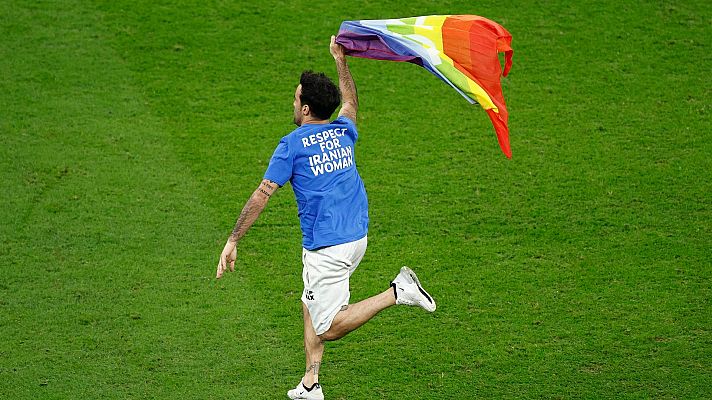 Telediario Fin de Semana - La reivindicación de los derechos LGTBI y de las mujeres marcan el Mundial de Catar