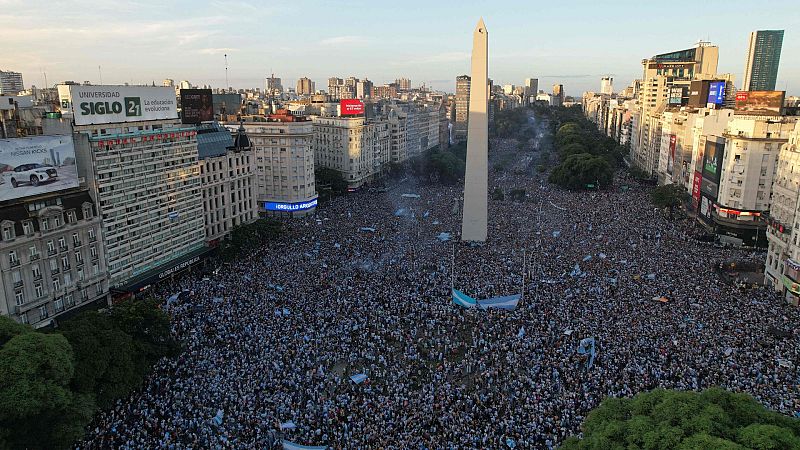 Argentina explota de felicidad tras ganar el Mundial de Qatar | Ver