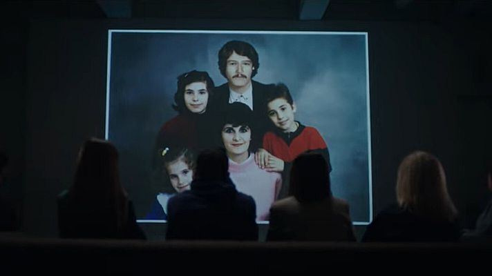 Telediario 1 - 'Las Navidades que no pudiste vivir', así es la historia real de la última campaña de la DGT