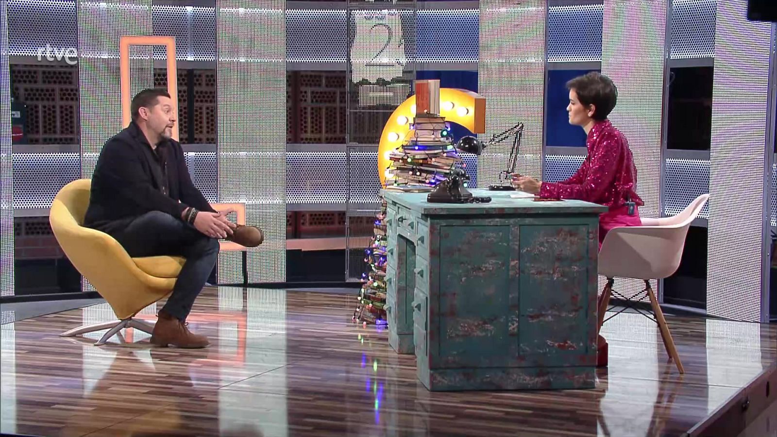 Entrevista con el guionista y productor Ramón Campos - Culturas 2 | Ver