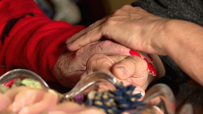 L'informatiu - Comunitat Valenciana - La Navidad puede desencadenar trastornos mentales en las personas que viven solas