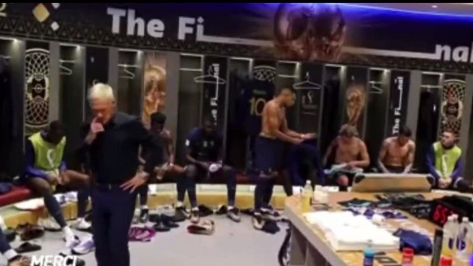 La arenga de Mbappé en el descanso contra Argentina: | Ver