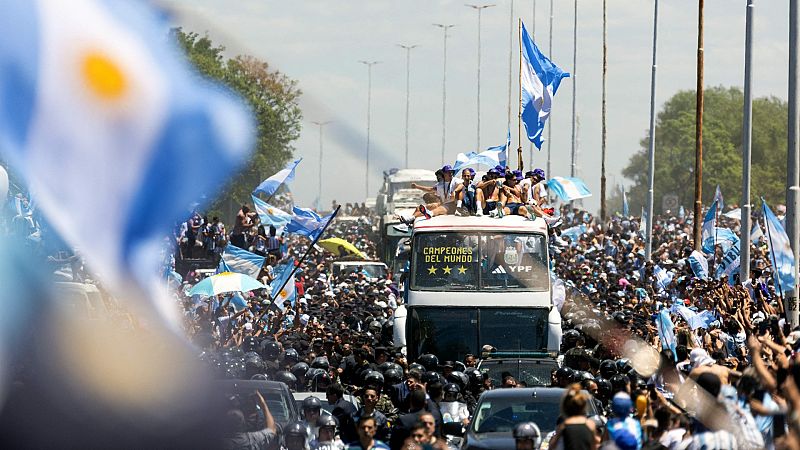 Locura en Argentina en la celebración por su tercer Mundial | Ver