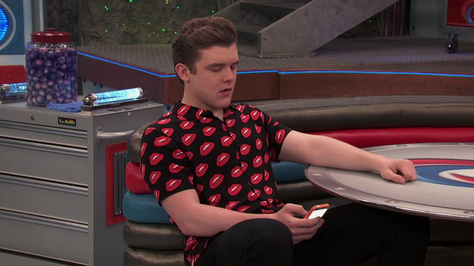 Capitán-mamá - Henry Danger | Ver