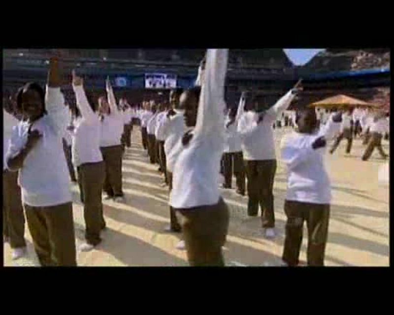 Play4Africa - Apadrina un balón | Ver