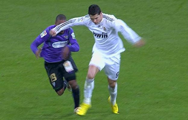  - ¿Es justa la expulsión de CR9?