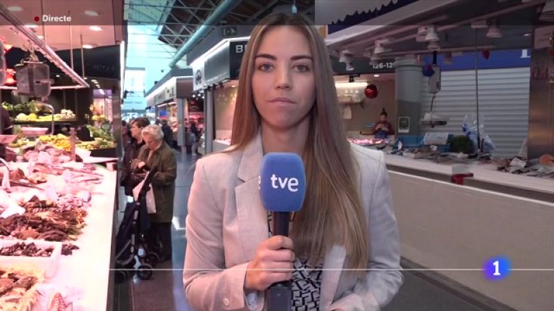 Compres als mercats en les hores prèvies als sopars i dinars de Nadal - L'Informatiu | Veure