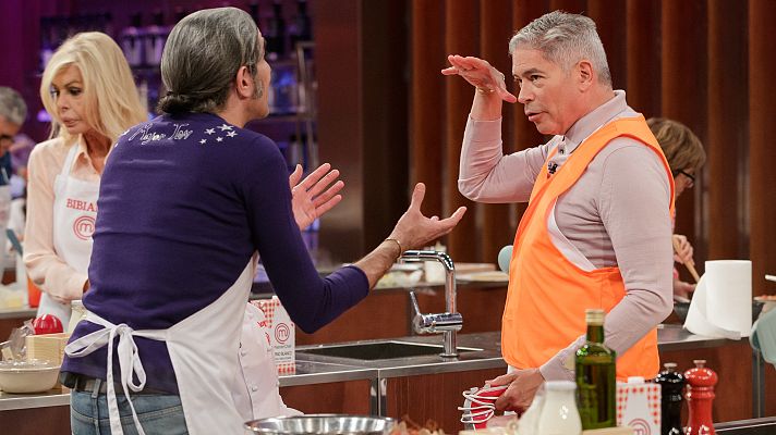 MasterChef Especial Navidad - Boris Izaguirre no sabe lo que es un exprimidor