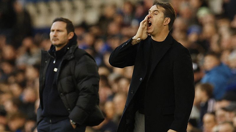 La Premier regresa con cuatro entrenadores españoles