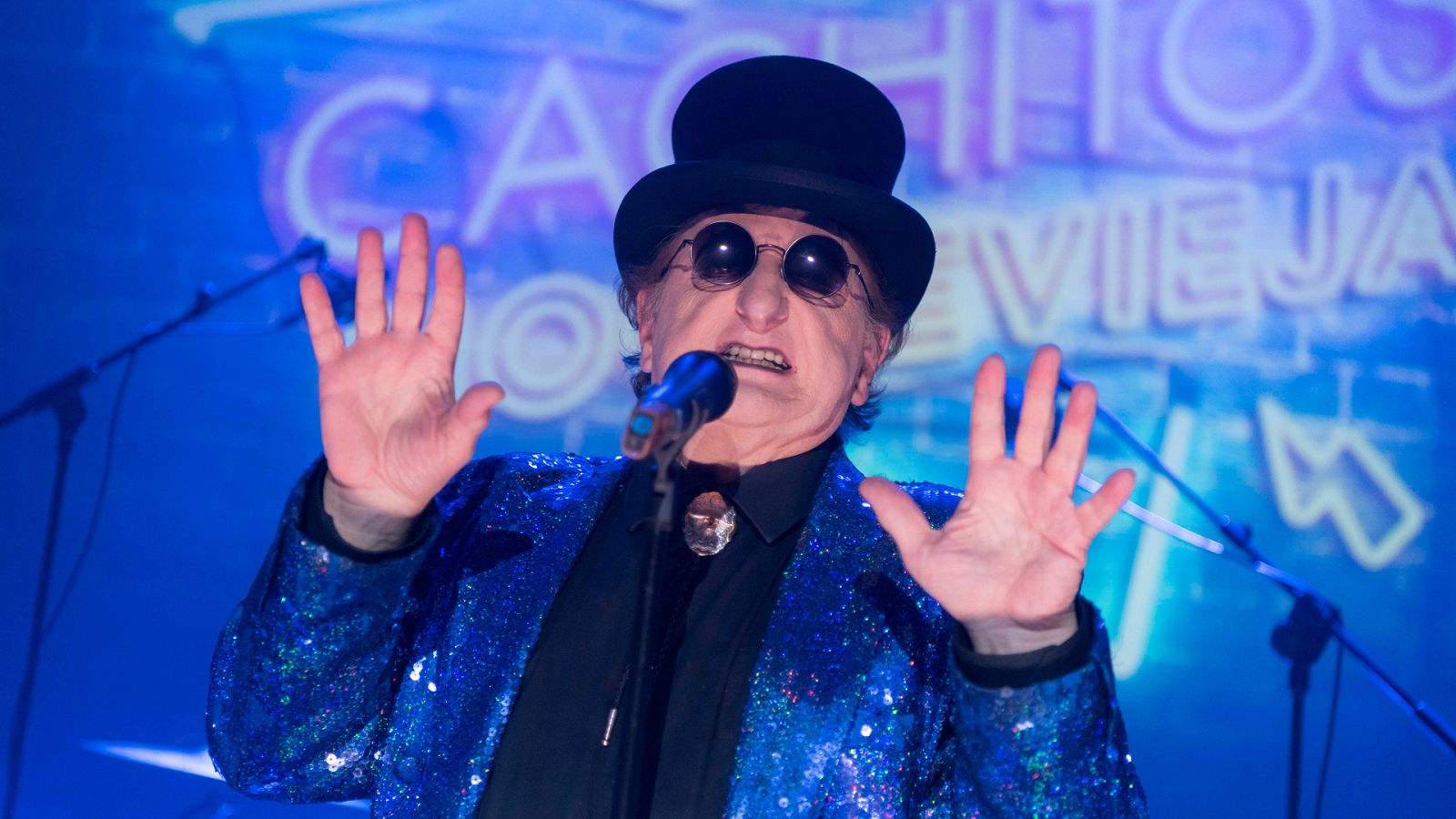 Cachitos de hierro y cromo - Nochevieja a cachitos. Ya no hay nostalgia como la de antes - Ver ahora