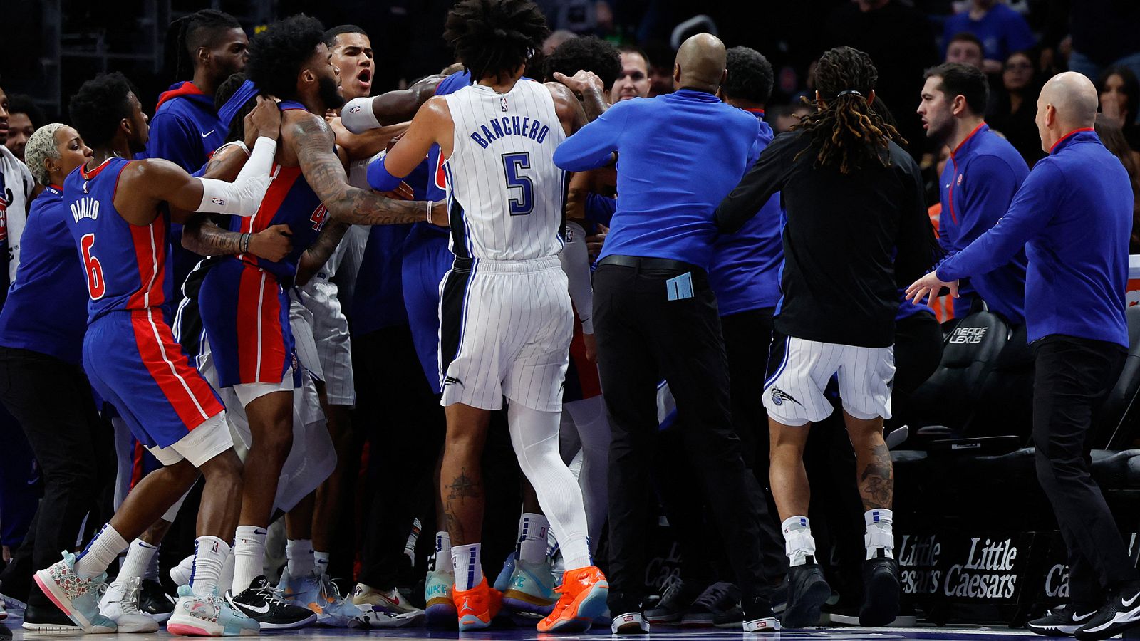 El Pistons-Magic acaba en tangana - ver ahora