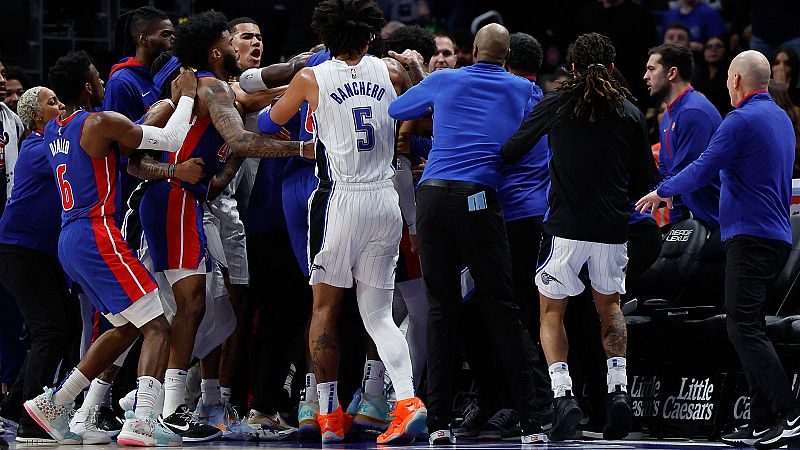 El Pistons-Magic acaba en tangana - ver ahora