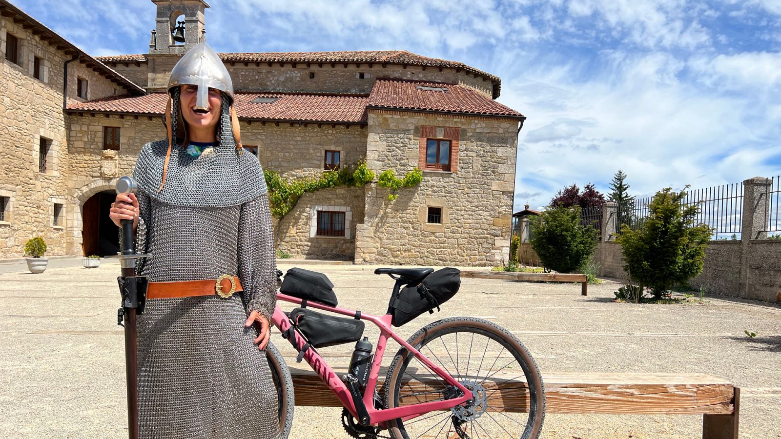 El camino del Cid: Diario de una ciclista - Episodio 1: El destierro: De Vivar del Cid a Santo Domingo de Silos - Ver ahora