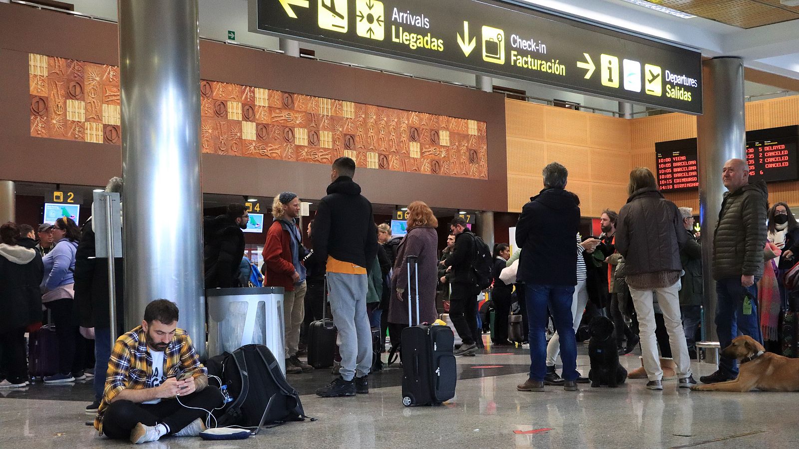 España aún no ha tomado medidas COVID para las personas procedentes de China | Ver