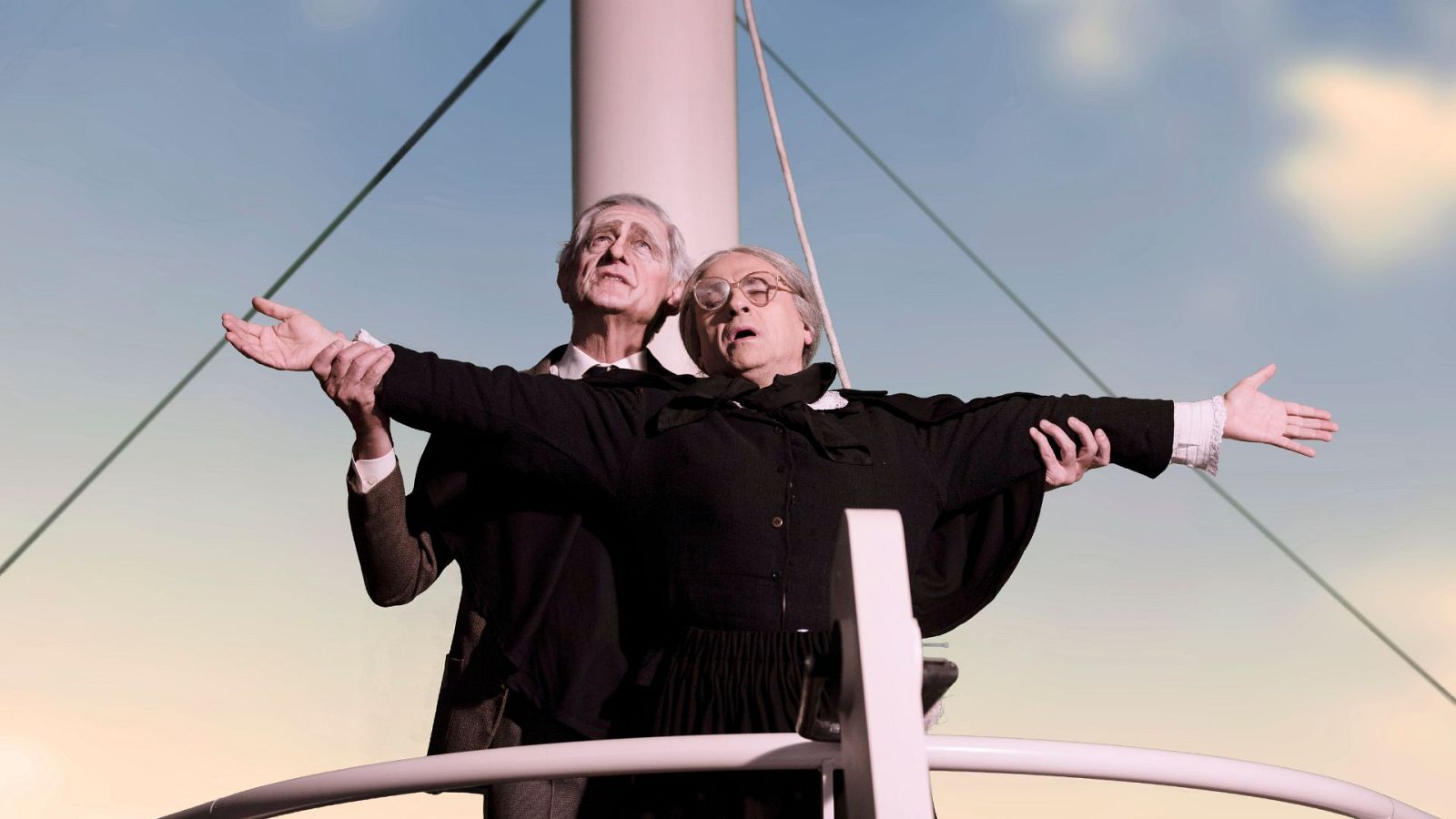 ¡Sálvese quien Putin! - Vieja del Visillo y Carlos III en la proa del Europa