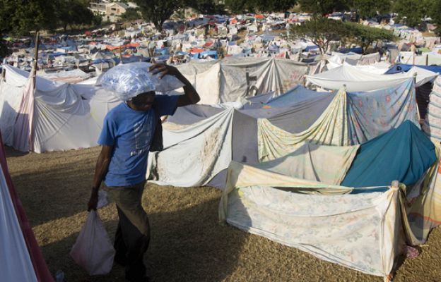  - Comienza la reconstrucción de Haití