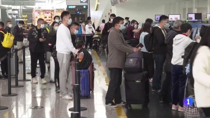 L'Informatiu - Espanya imposa controls als viatgers arribats de la Xina