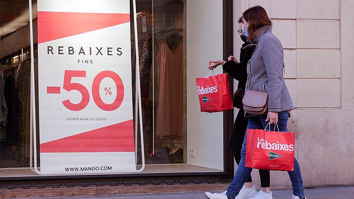 Telediario 1 - Puesta a punto para unas rebajas más adelantadas pero con menos descuentos