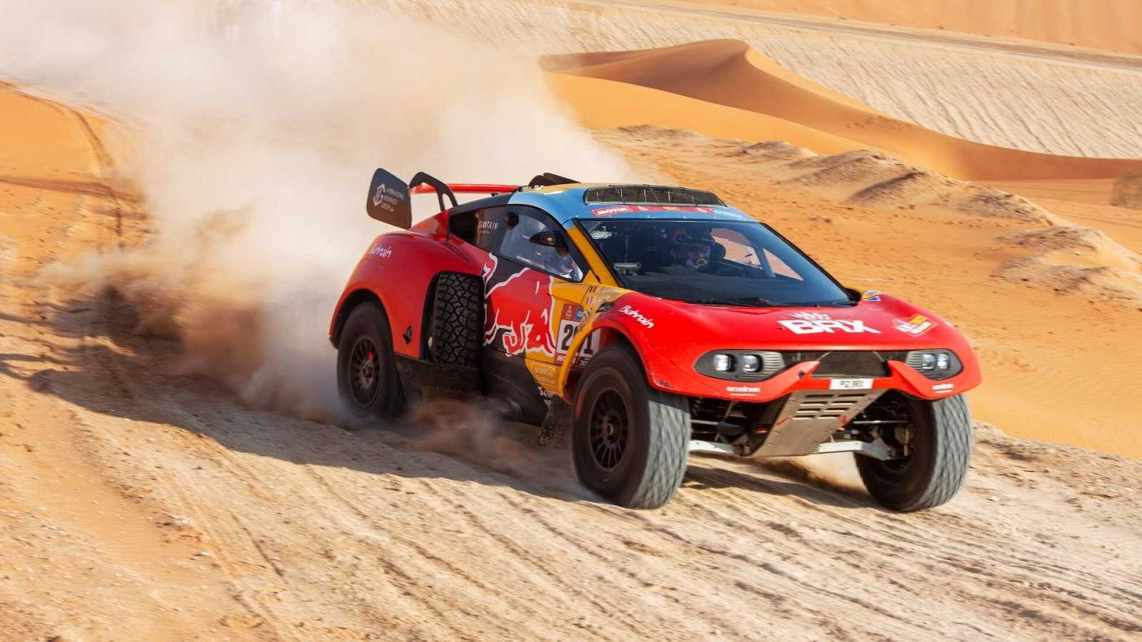 Loeb gana su cuarta etapa seguida, pero Al Attiyah sigue como líder destacado del Dakar -- Ver ahora