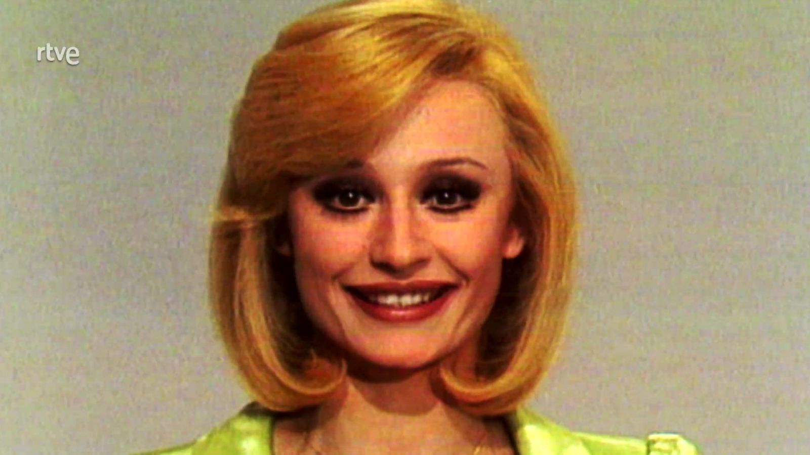 Viaje al centro de la tele - El mito Raffaella - ver ahora