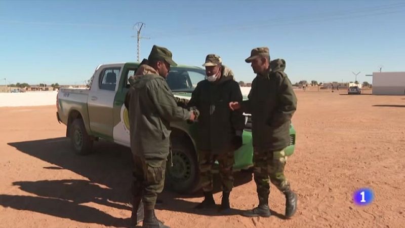Los jóvenes saharauis se ofrecen voluntarios para luchar en la guerra con Marruecos