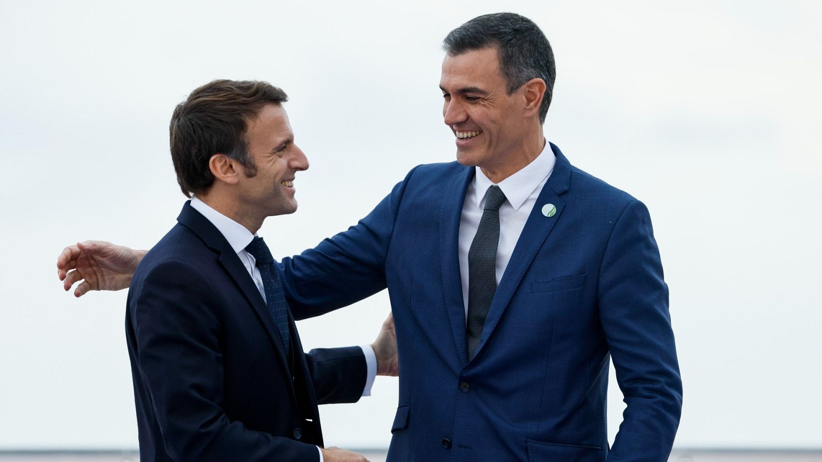 Sánchez y Macron se reúnen en Barcelona para sellar la nueva alianza hispanofrancesa con el 'Tratado de Amistad'