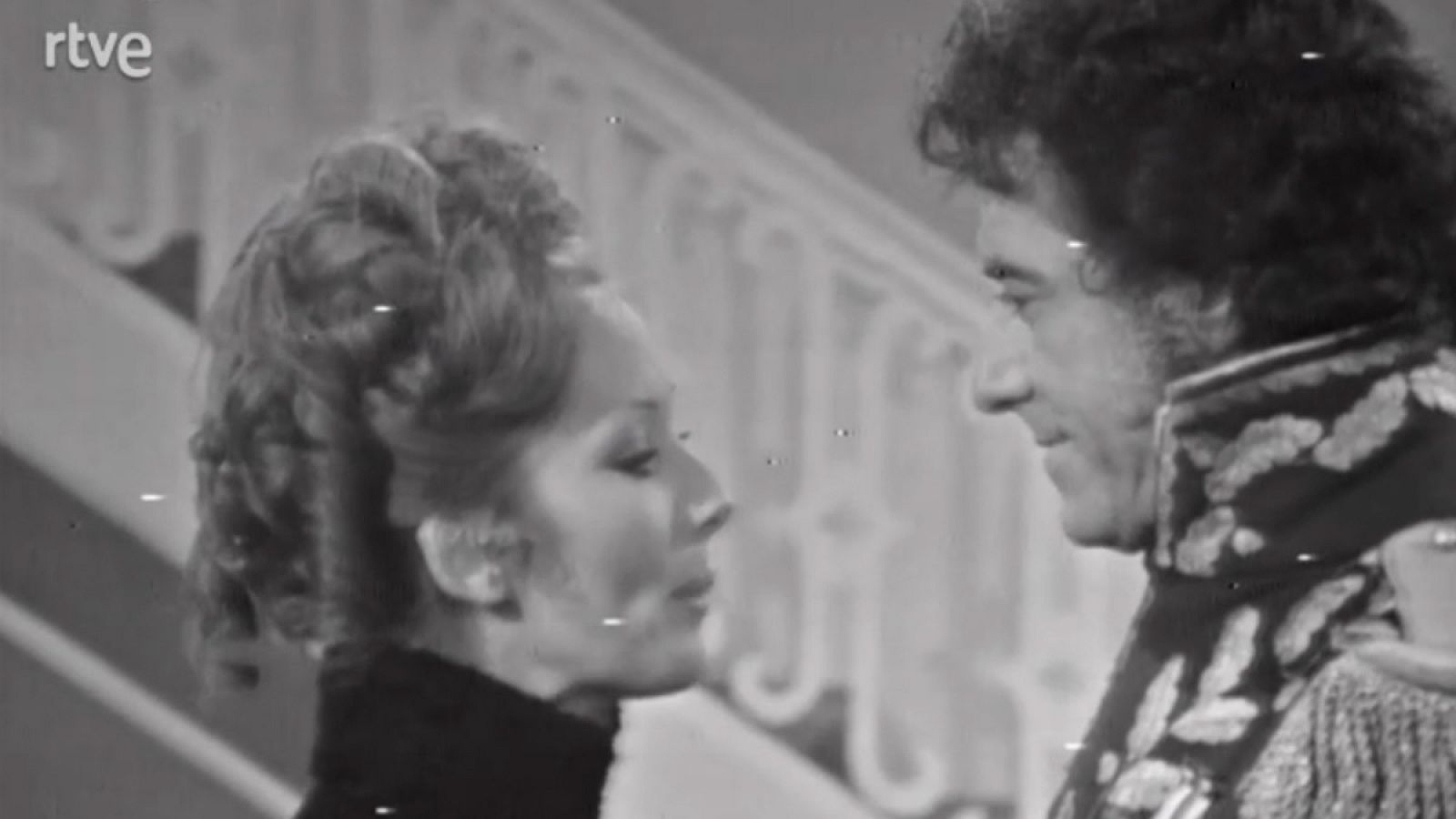 El primer amor de Desirée - Capítulo 13 - El primer amor de Desirée | Ver