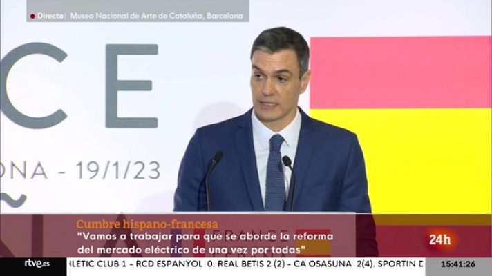 Informativo 24h - Sánchez, sobre la manifestación independentista en Barcelona: "Lo importante es que la Constitución se cumple en toda España"