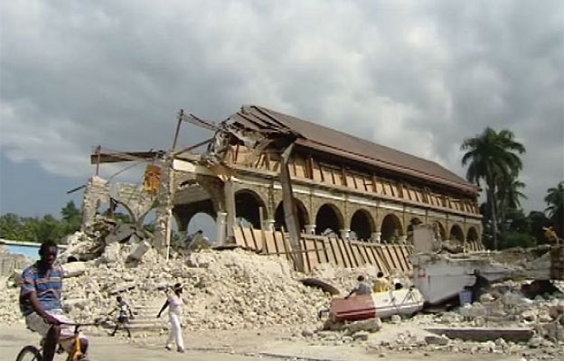  - Un equipo de TVE en Leogane, Haití