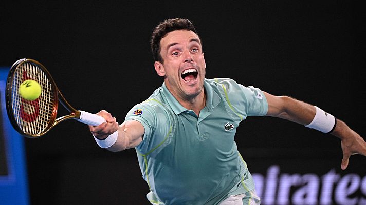 Telediario Fin de Semana - Bautista vence a Murray y está en octavos del Open de Australia