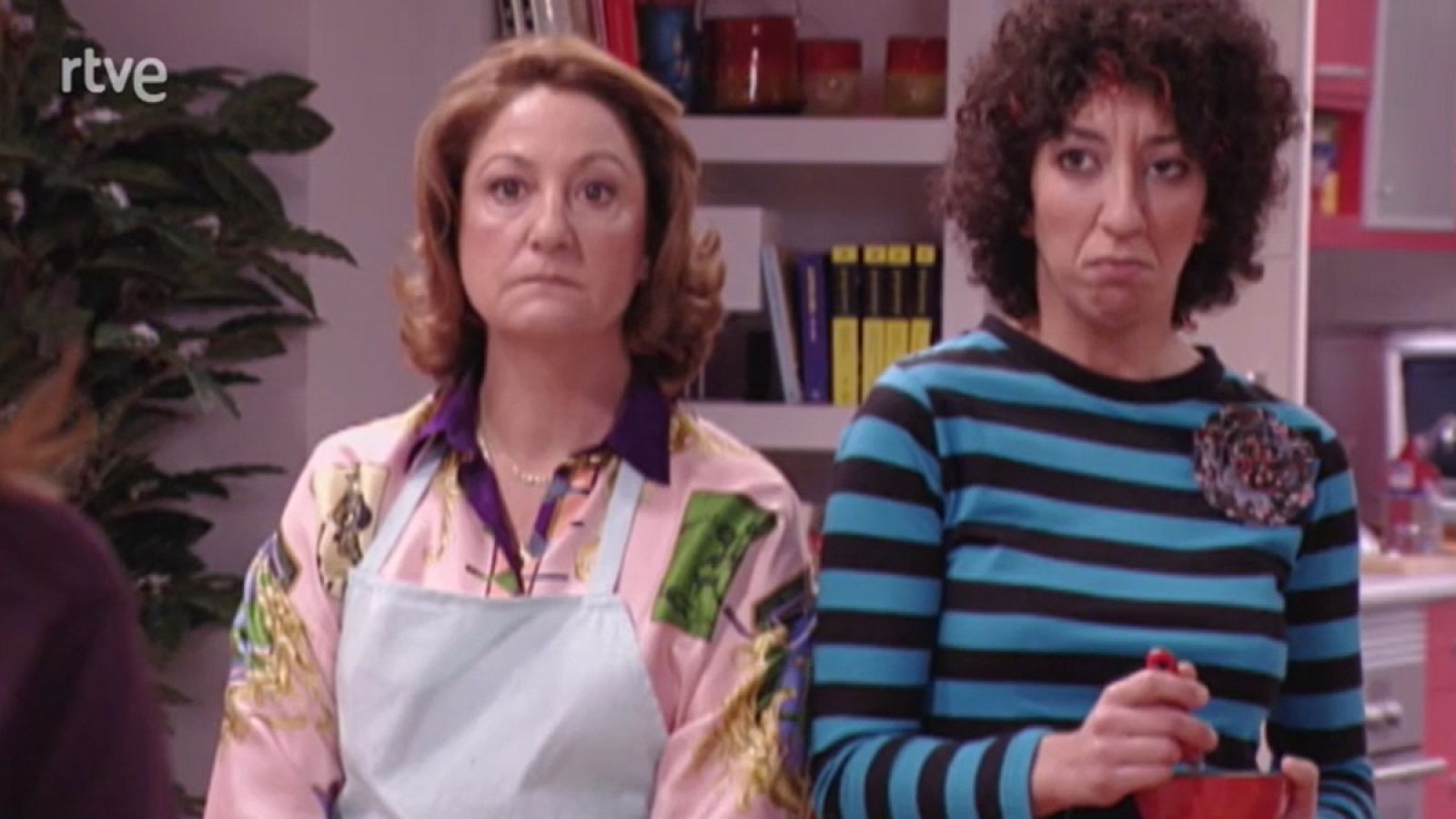 Con dos tacones - Piso nuevo, vida nueva - Con dos tacones | Ver