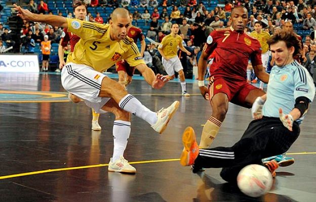  - España vence a Rusia en la tanda