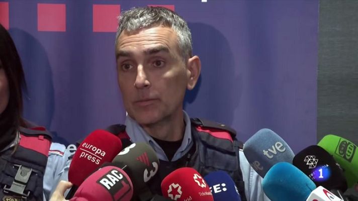 L'Informatiu - Troben un nadó abandonat a Barcelona