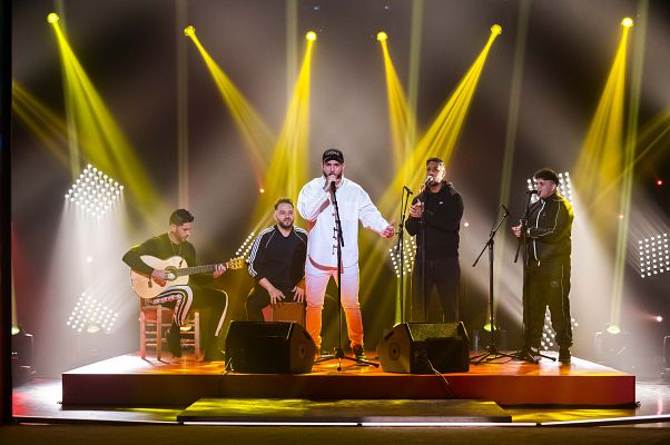 Las tres puertas - Actuación de Omar Montes