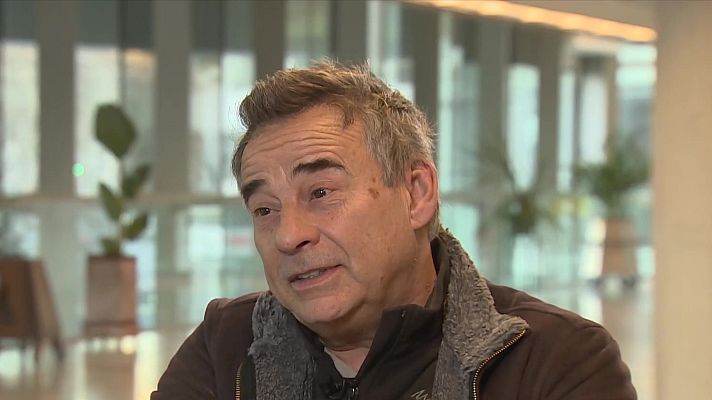 Telediario 2 - El actor Eduard Fernández se despide de su madre con un monólogo