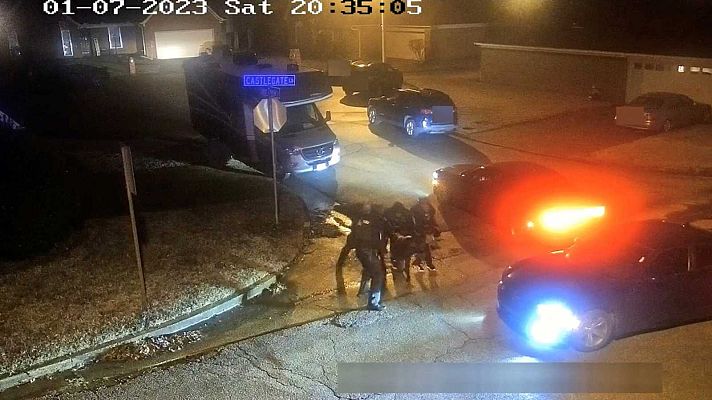 Informativo 24h - El vídeo de la paliza de cinco policías al afroamericano Tyre Nichols