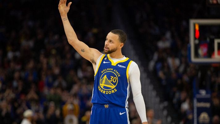 Telediario Fin de Semana - Curry y Antetokounmpo brillan en la jornada de la NBA
